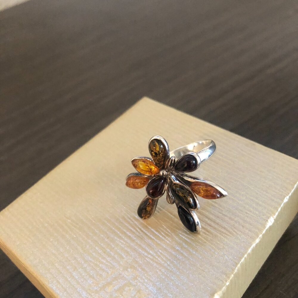 Sterling Silver Ring with Multi Amber Stones - Picture 8 of 12